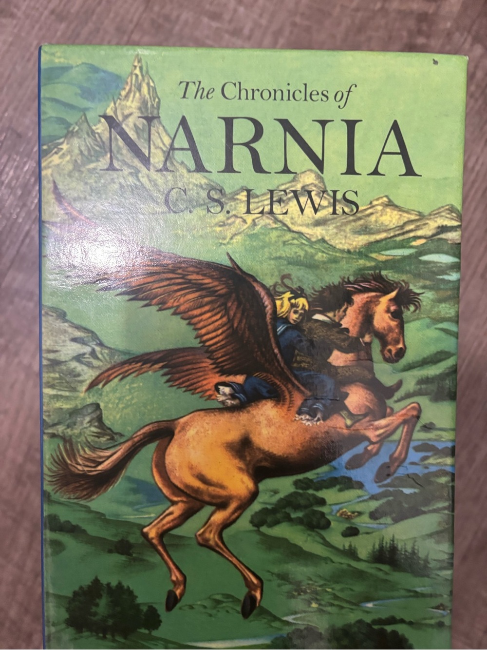 The Chronicles of Narnia by - Green Illustrated Hardcover
